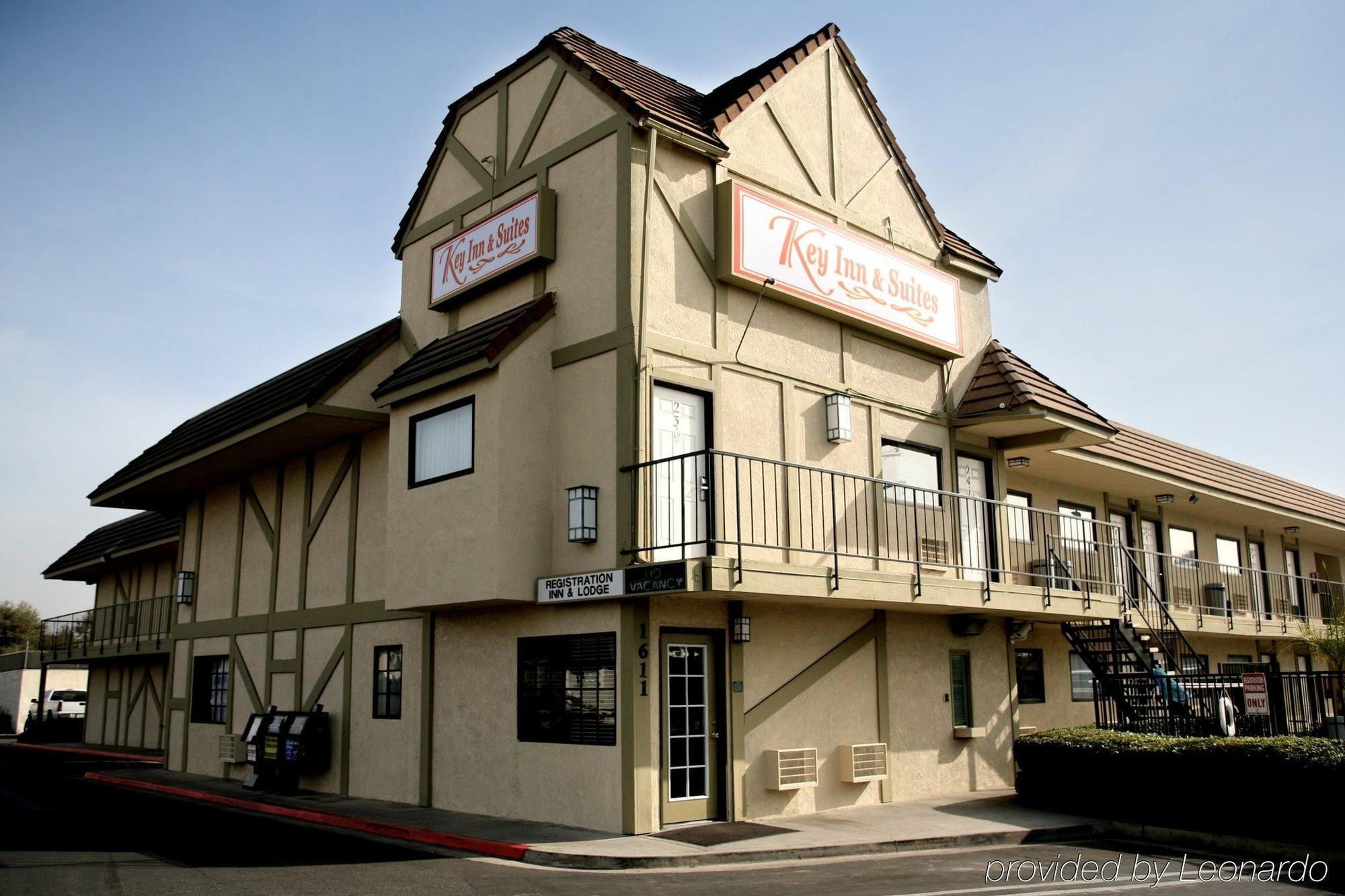 Lemon Heights Inn Tustin Buitenkant foto
